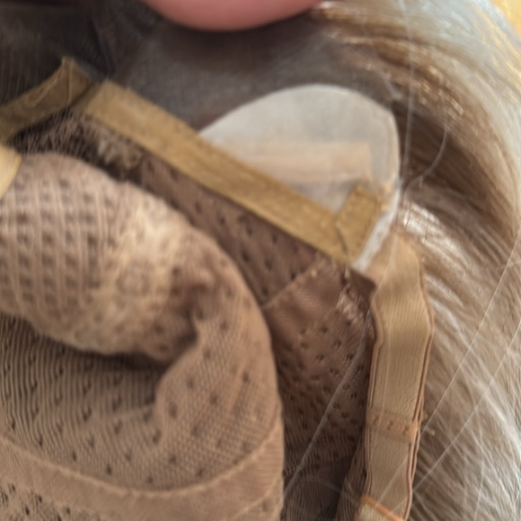 Belle Tress Wig - Picture 10 of 10